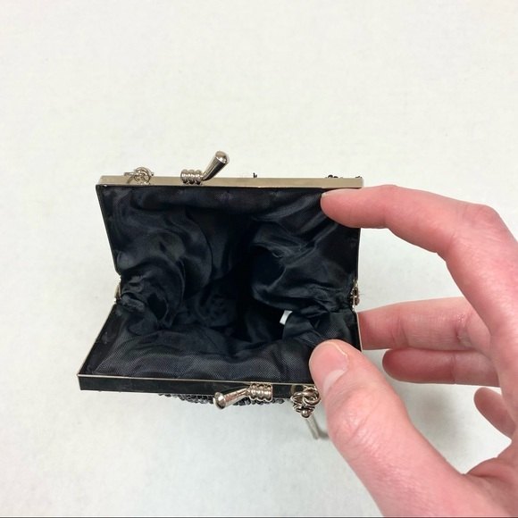 Beaded Square Design Handbag - Picture 4 of 6